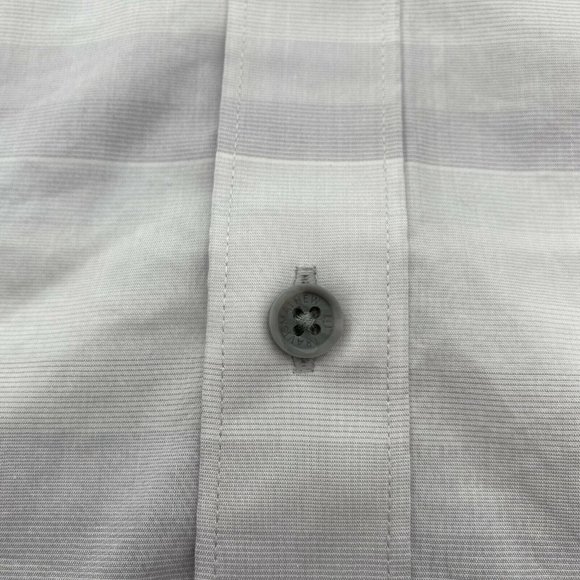 Travis Mathew Men's Casual Button Down Short Sleeve Shirt Increments White sz S - Picture 4 of 5